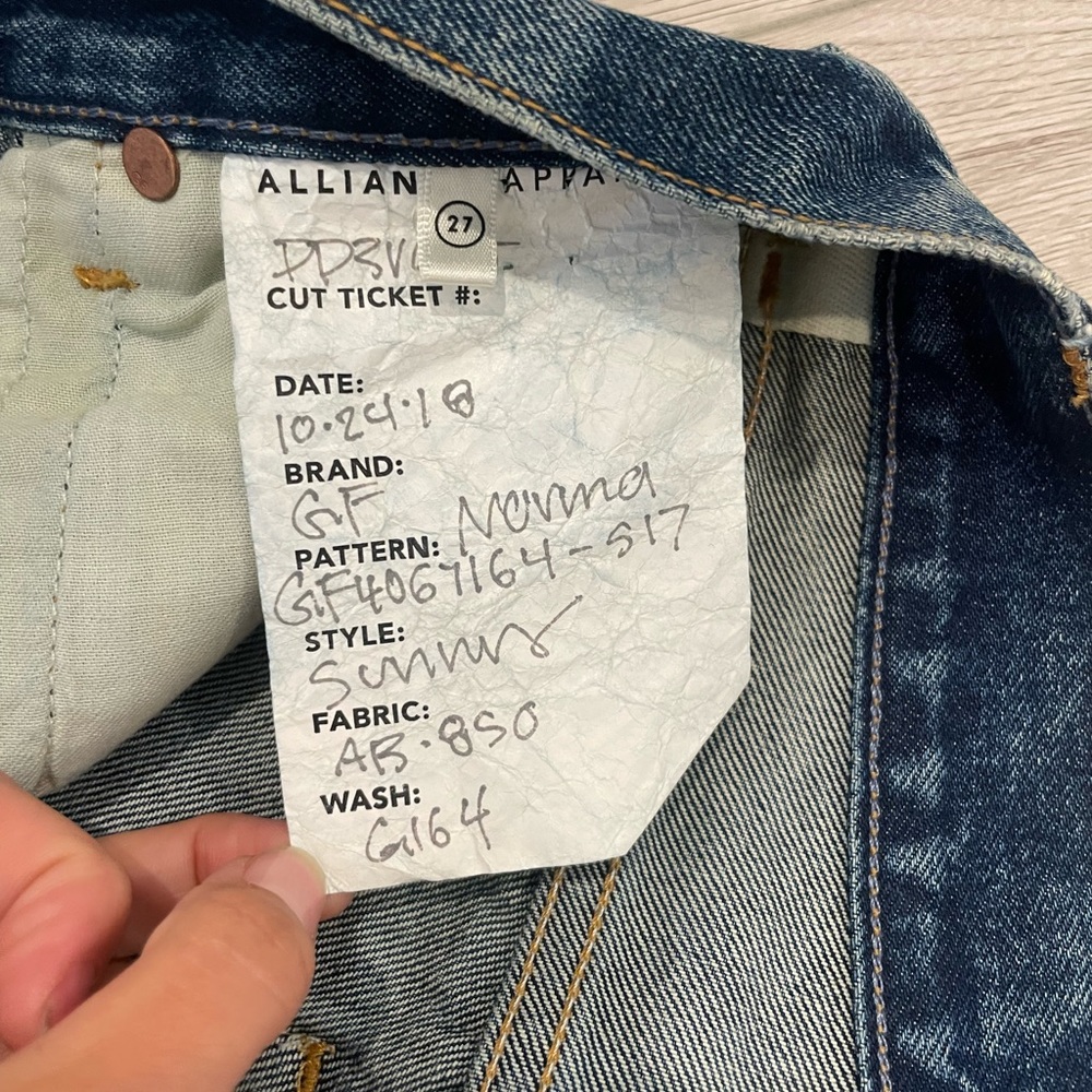 GRLFRND Sunny Straight Jeans - Picture 10 of 10